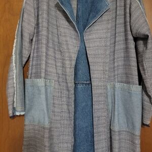 Gimmicks by BKE Gray and Blue Trench Coat